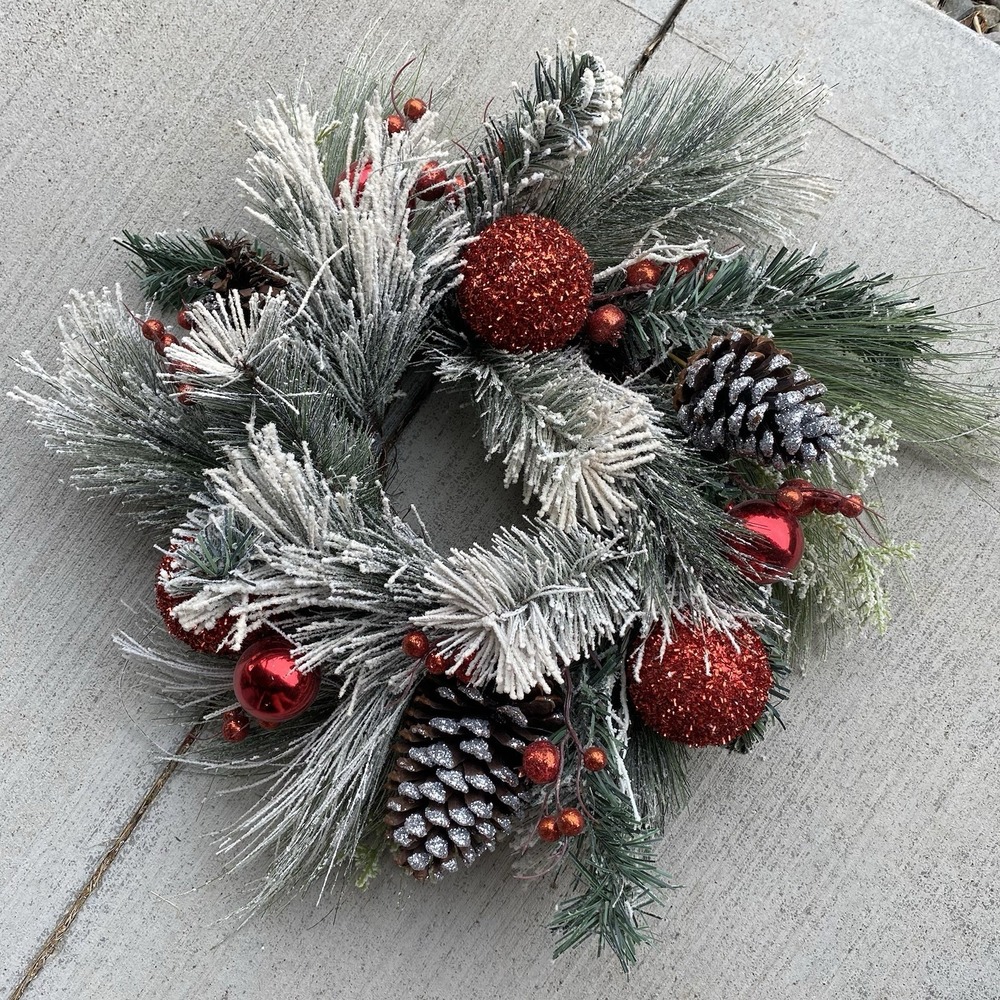 20" Artificial Christmas Wreath for Front Door‎ with Pine Cones, Red Ornaments